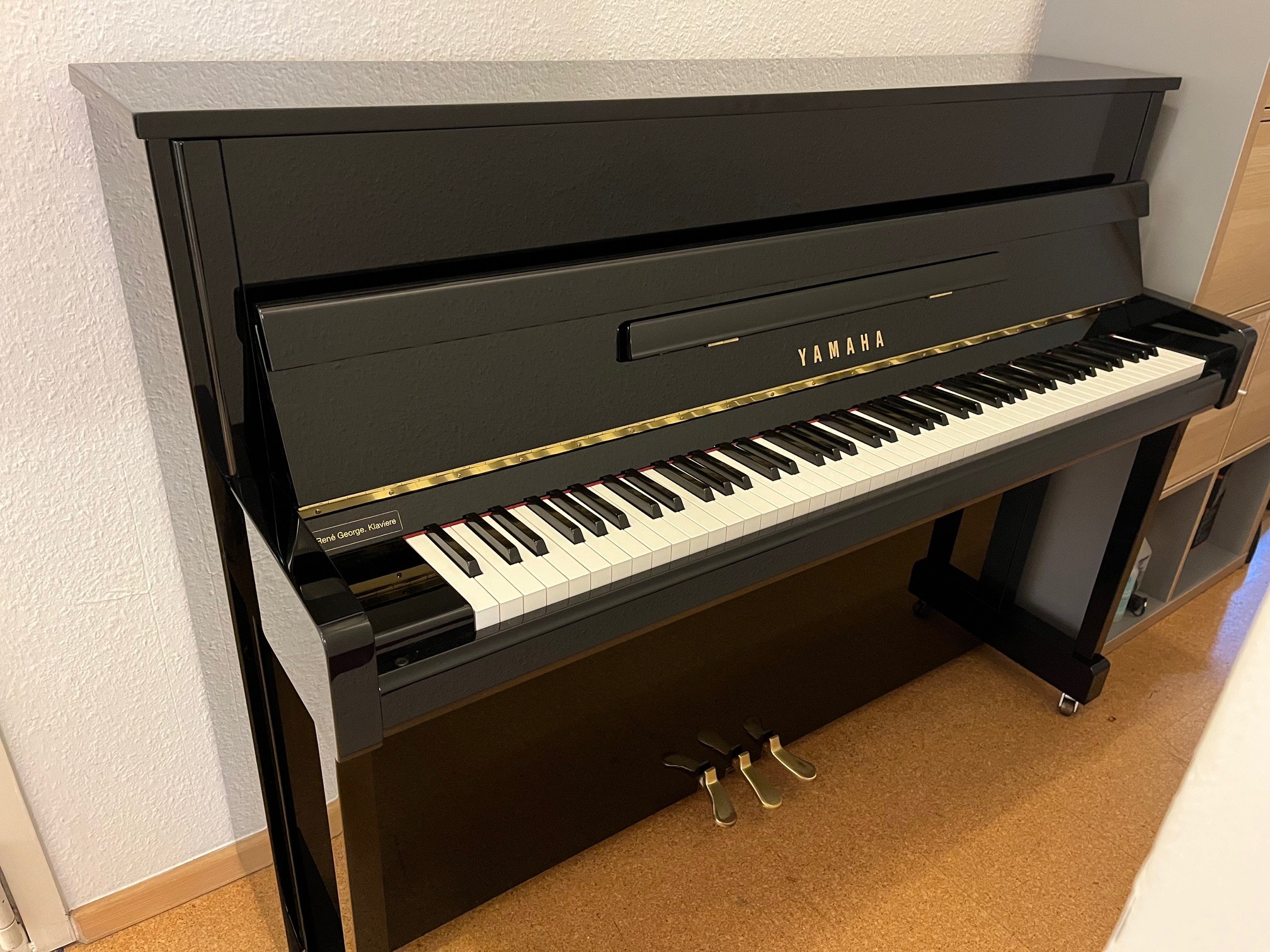 Klavier Yamaha B2 gebraucht